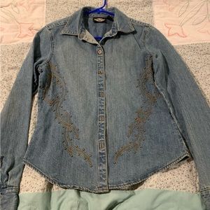 Harley Davidson Woman’s Denim Jacket/Shirt size Large. Like new condition